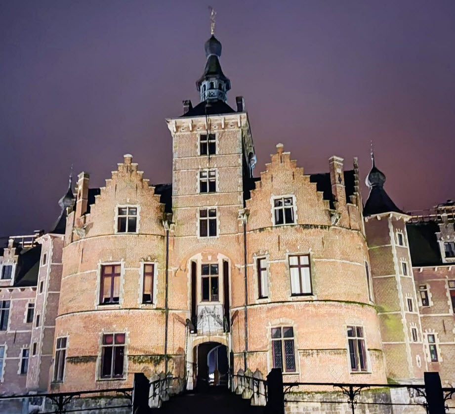 Kasteel Van Hansbeke, Belgium